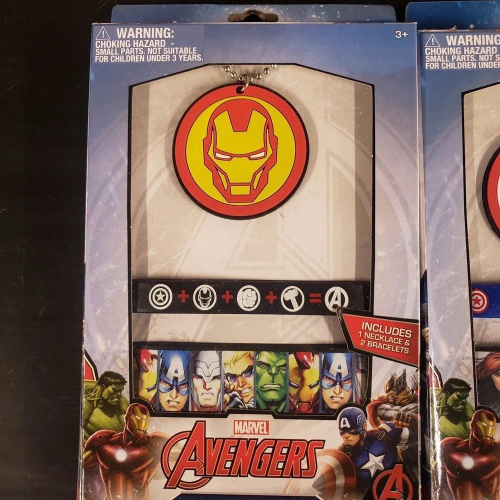 Marvel Avengers Gift Set Bundle Iron Man Captain America 1 Necklace 2 Bracelets